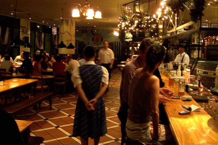 ������ơ�Ʒ���Paulaner Br&auml;uhaus���������ع�ѱ��ǡ�С˵��ͼ�����ߣ������� http://an.haiguinet.com/